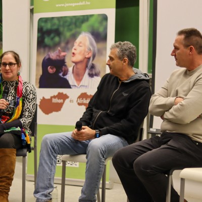 Csimpánzok nyomában Jane Goodallal Pécsett
